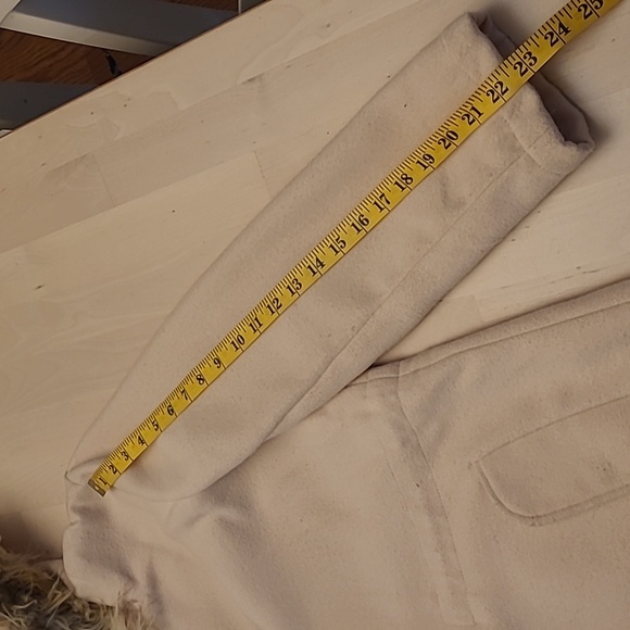 EUC BB Dakota Cream Faux Fur Hood Snap Front Closure Jacket - Picture 8 of 14